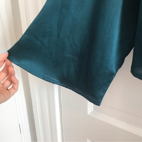 WINDSOR | Satin wrap top - Picture 5 of 9